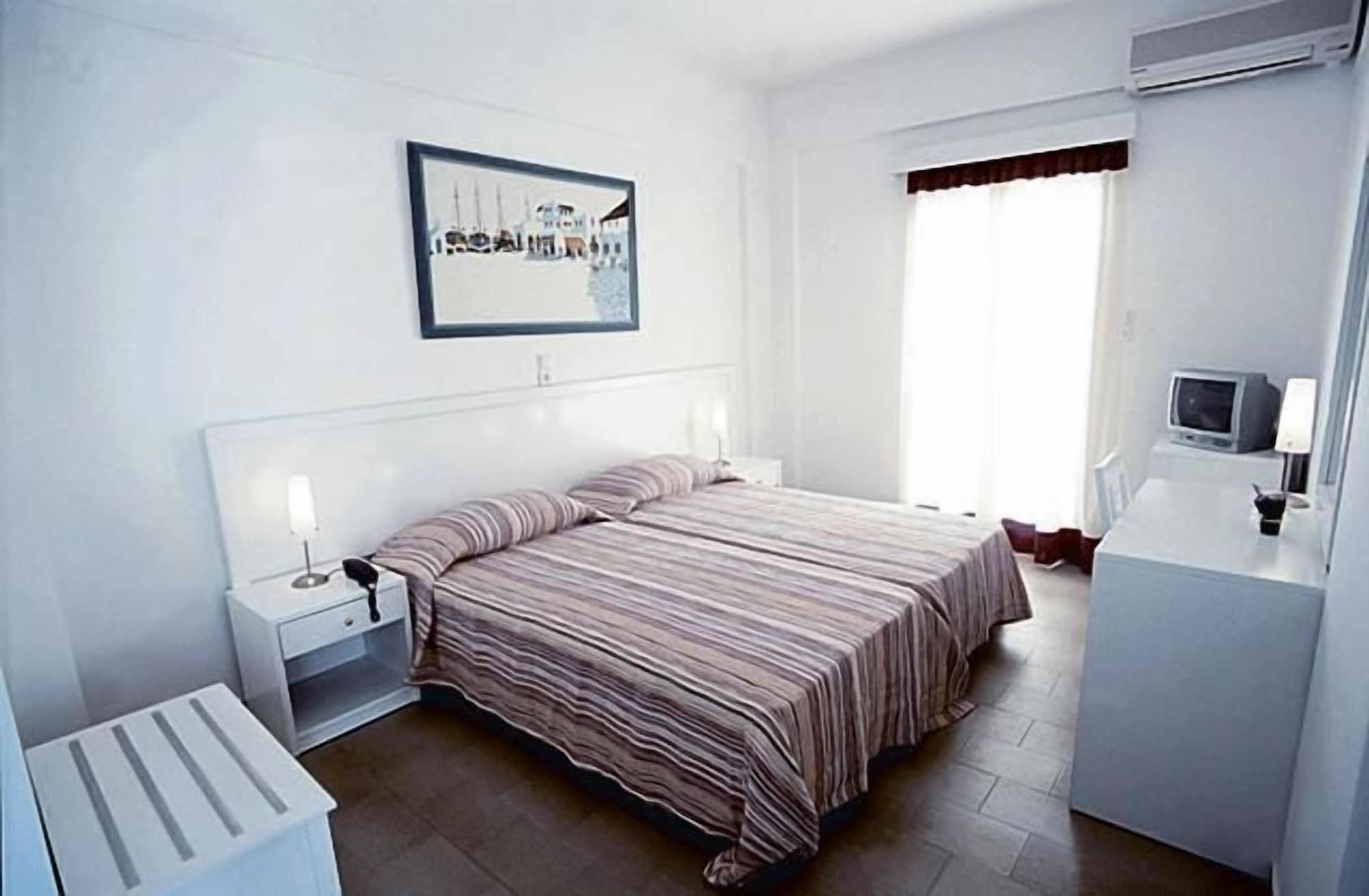 Nauma Paros Design Boutique Hotel Náousa Exterior foto